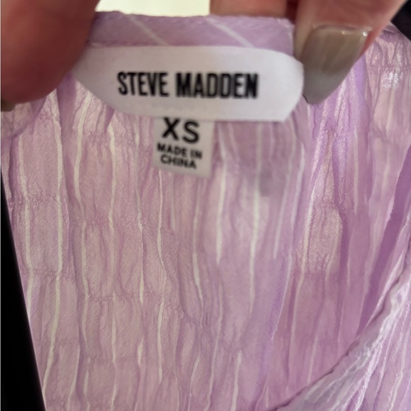 Steve Madden Lilac Textured Ruffle-Sleeve Button Front Top - Picture 3 of 3